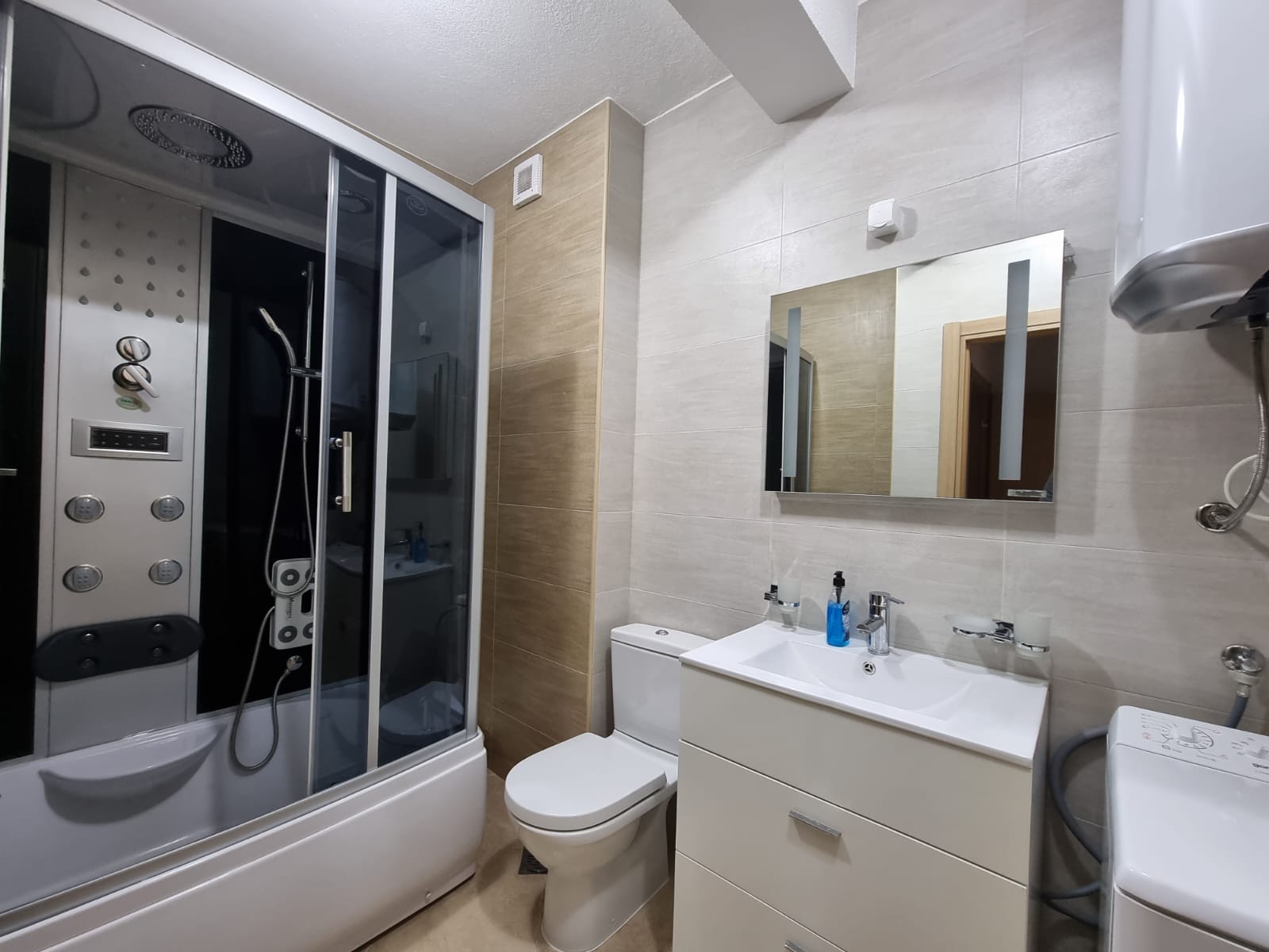 6893 Apartment 94 m² with a fireplace in Beсiсi